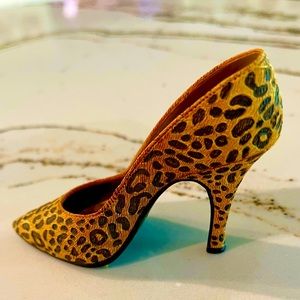 Just the Right Shoe by Raine Leopard Stiletto